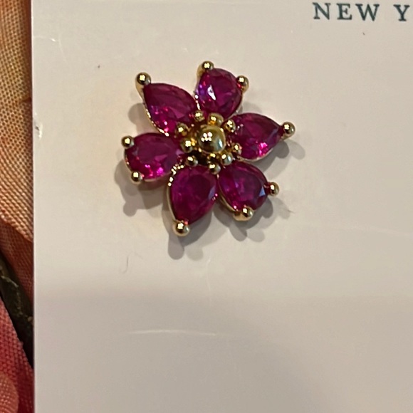 Kate Spade "First Bloom" Studs - NWT - Picture 2 of 11